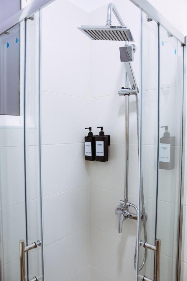 סביליה Triana Riverside Guesthouse מראה חיצוני תמונה