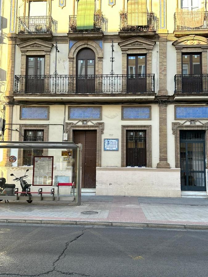 סביליה Triana Riverside Guesthouse מראה חיצוני תמונה