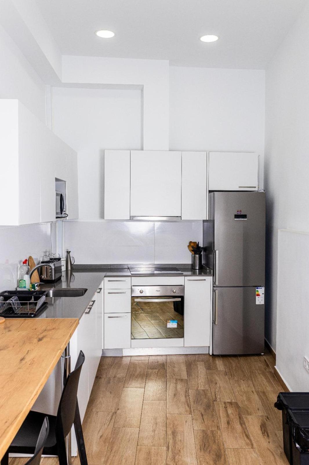 סביליה Triana Riverside Guesthouse מראה חיצוני תמונה