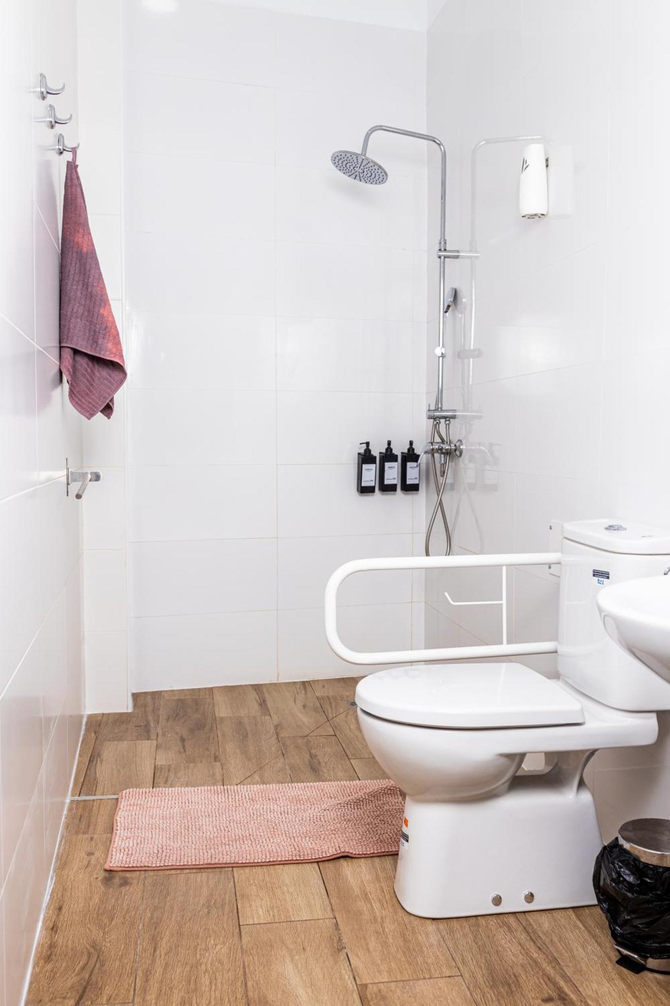 סביליה Triana Riverside Guesthouse מראה חיצוני תמונה