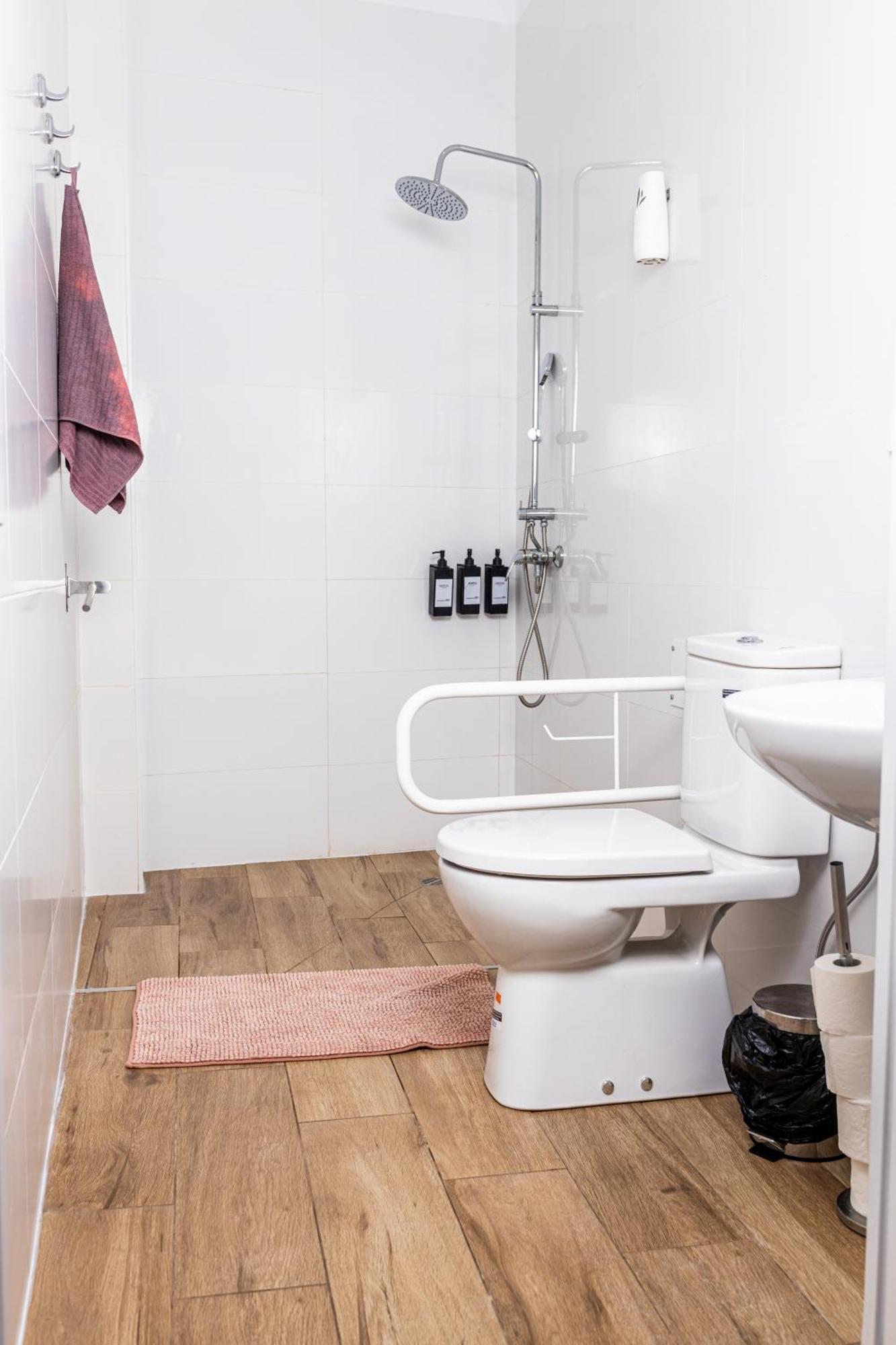 סביליה Triana Riverside Guesthouse מראה חיצוני תמונה